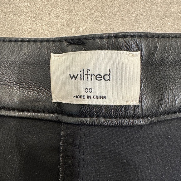 Aritzia Melina Pant - Picture 3 of 5